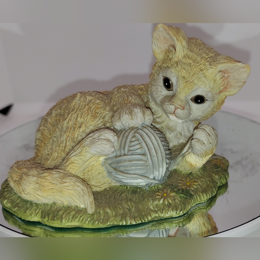 Vintage 1989 Nature's Friends Summit Collection Ginger Cat Kitten Ball Of String